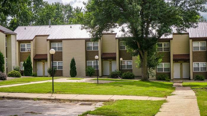 Algona, South Smith Apartments - South Smith Apartments