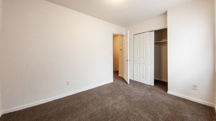 Algona, South Smith Apartments - South Smith Apartments