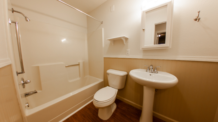 Webster City, Westside Villas - Westside Villas - Bathroom